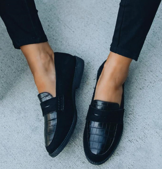Moira | Women's Croc Texture Leather Look Loafer