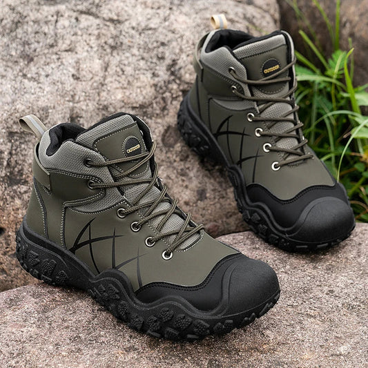 Sylvester | Men's Smooth Wide Fit Hiking Boot