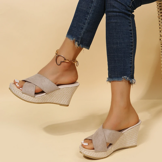 Martina | Women's Textured Synthetic Slipper
