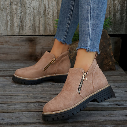 Pilar | Women's Zip Grooved Ankle Boot
