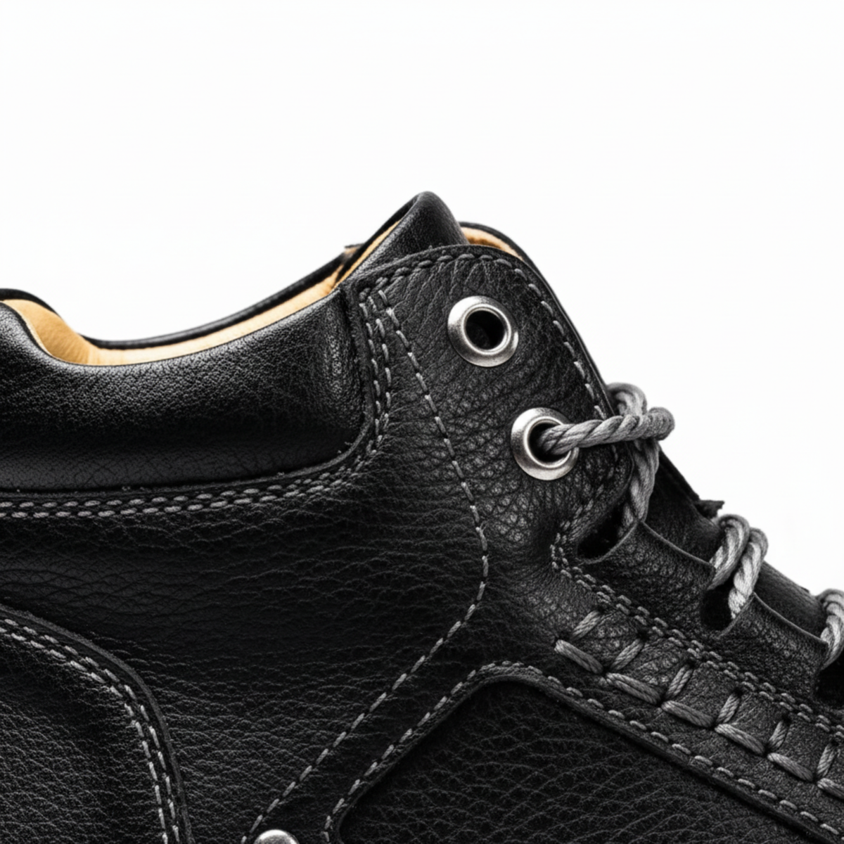 Hamish | Men's Smooth Wide Fit Hiking Boot