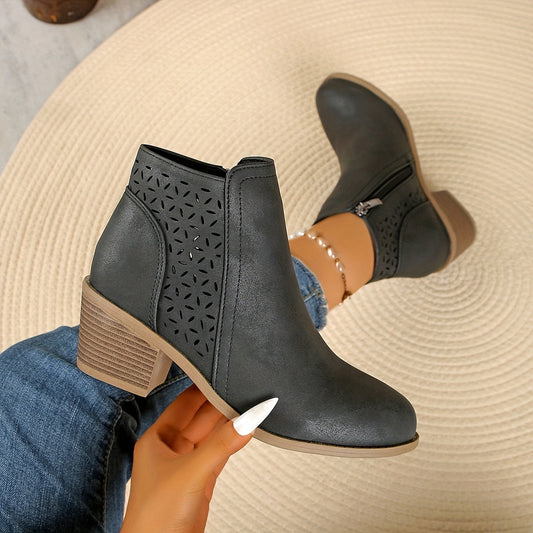 Rafaela | Women's Grooved Contoured Ankle Boot