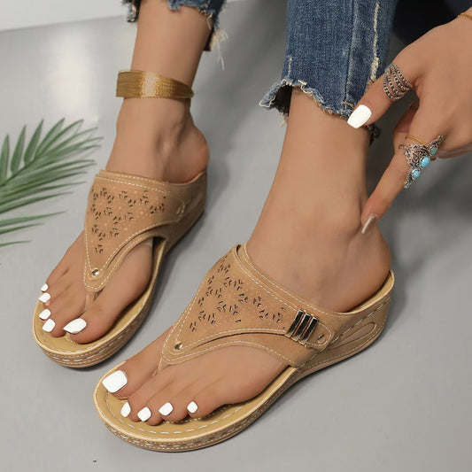 Eulalia | Women's Flat Contoured Sandal