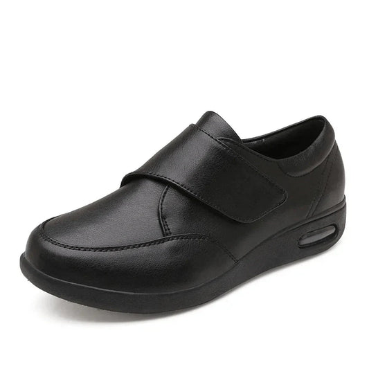 Gustav | Men's Wide Fit Touch Sneaker