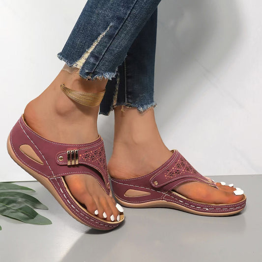 Eulalia | Women's Flat Contoured Sandal