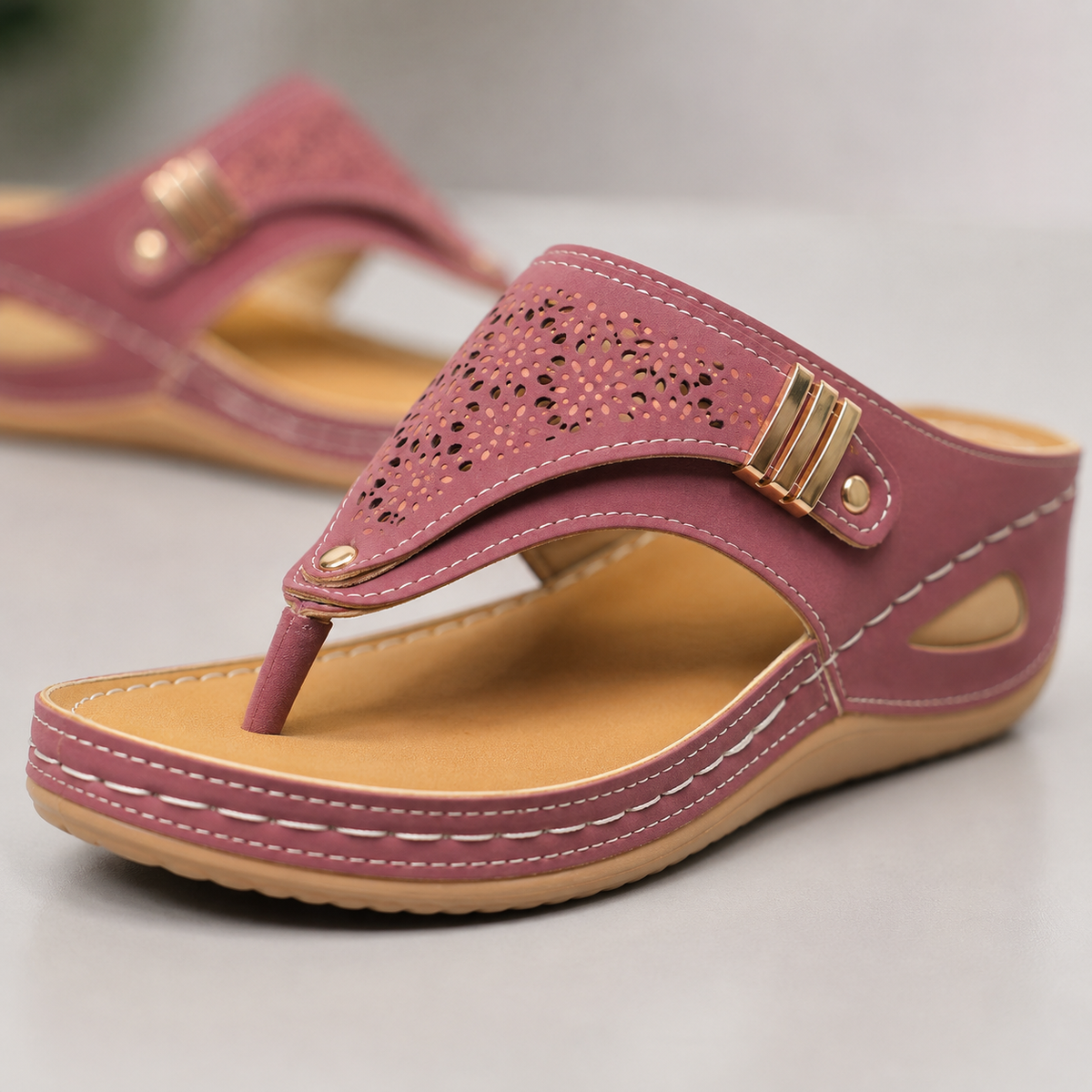 Eulalia | Women's Flat Contoured Sandal