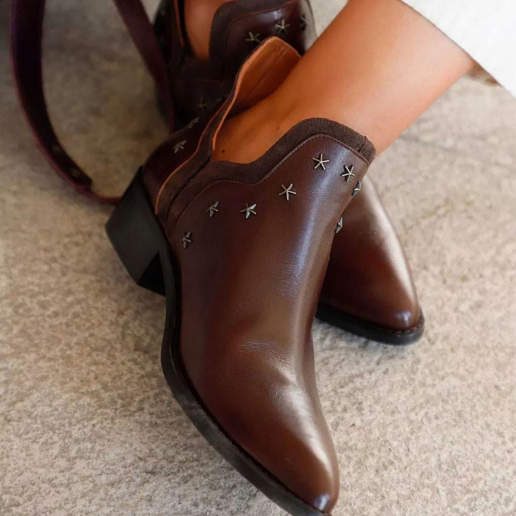 Romy | Women's Studs Pointed Toe Western Boot