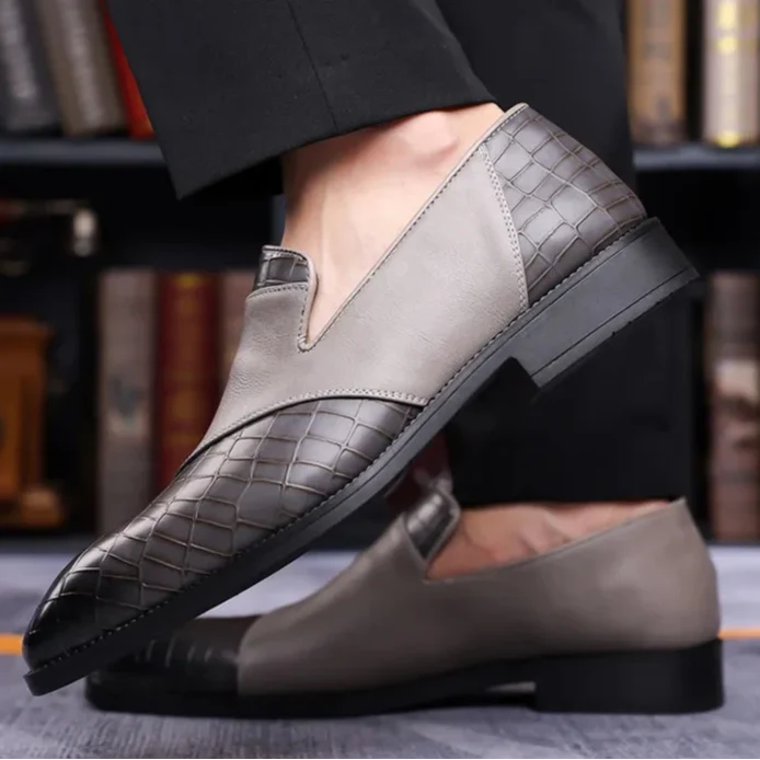 Eduardo | Men's Textured Leather Loafer
