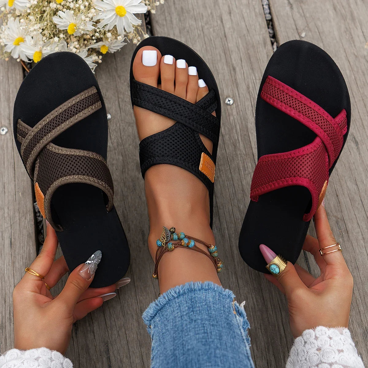 Helena | Women's Textured Mesh Slide