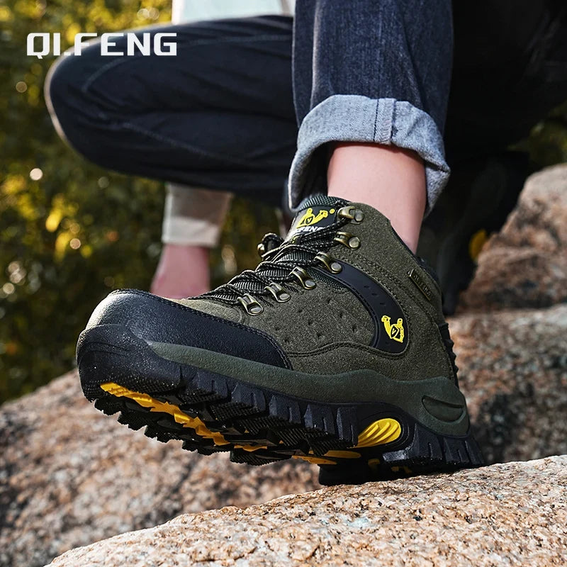 Manfred | Men's Textured Suede Hiking Boot