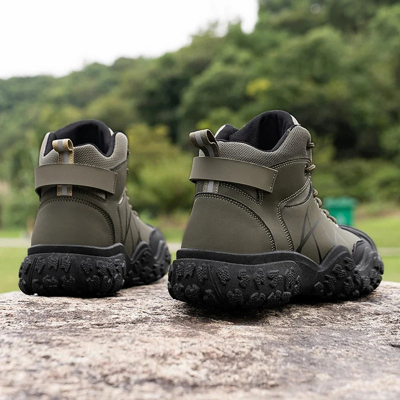 Sylvester | Men's Smooth Wide Fit Hiking Boot