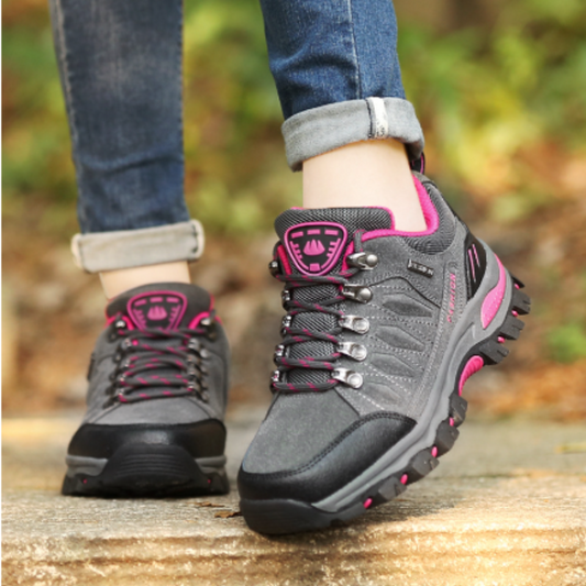 Maxine | Women's Lace Up Grooved Boot