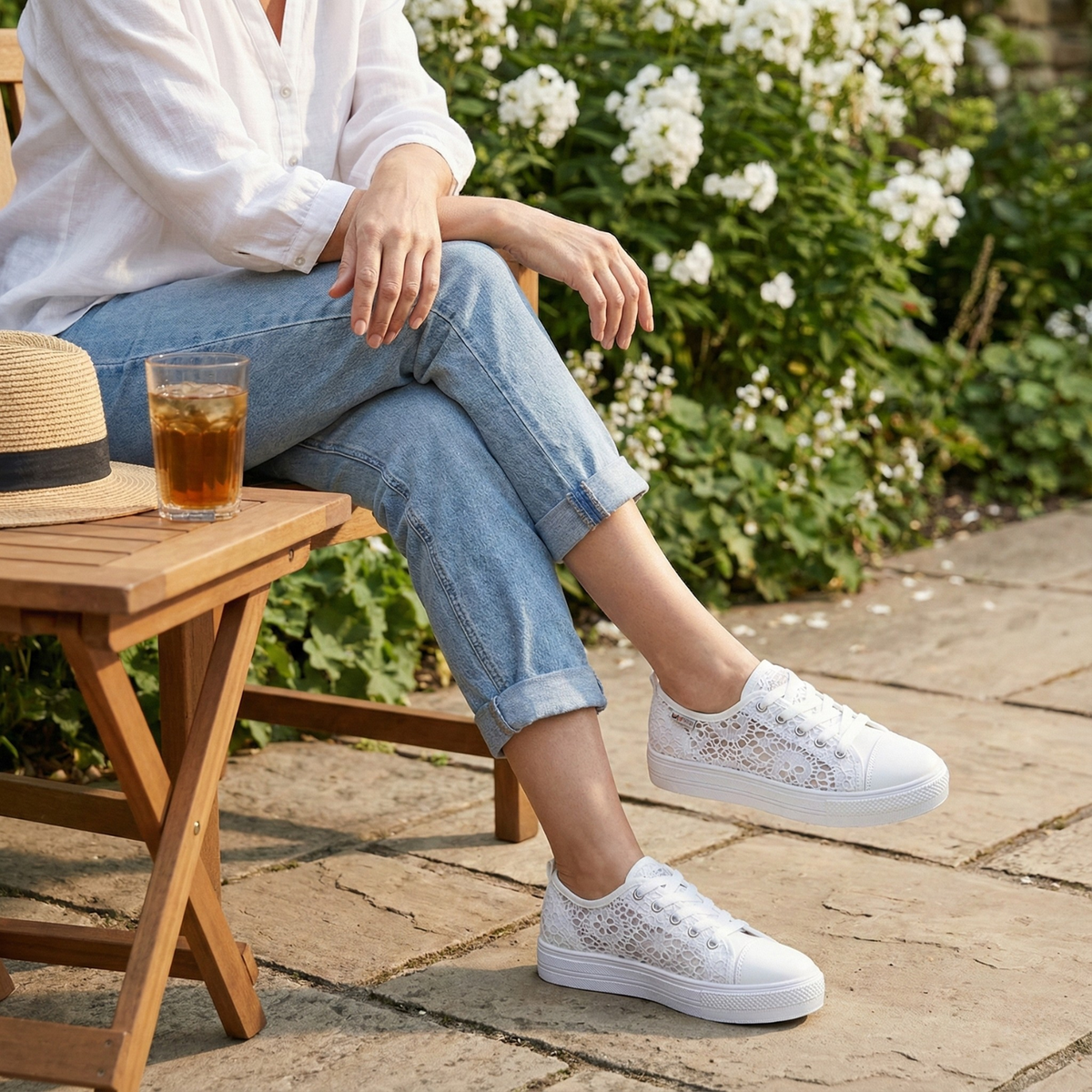 Magda | Women's Canvas Lace Up Sneaker