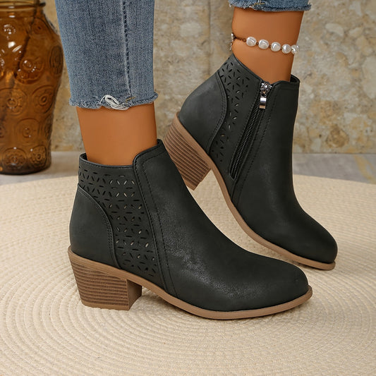 Rafaela | Women's Grooved Contoured Ankle Boot