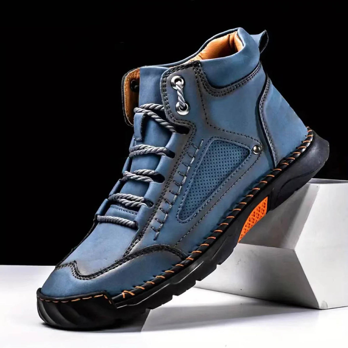 Ambrose | Men's Smooth Wide Fit Hiking Boot