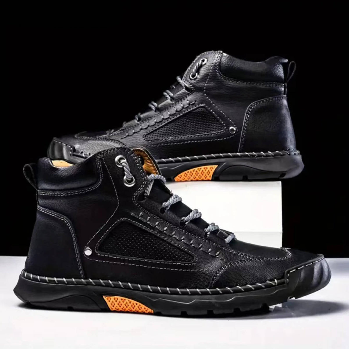 Hannes | Men's Leather Wide Fit Hiking Boot