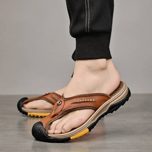 Desmond | Men's Smooth Round Toe Flip Flop