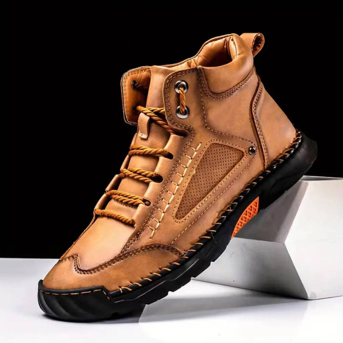 Ambrose | Men's Smooth Wide Fit Hiking Boot