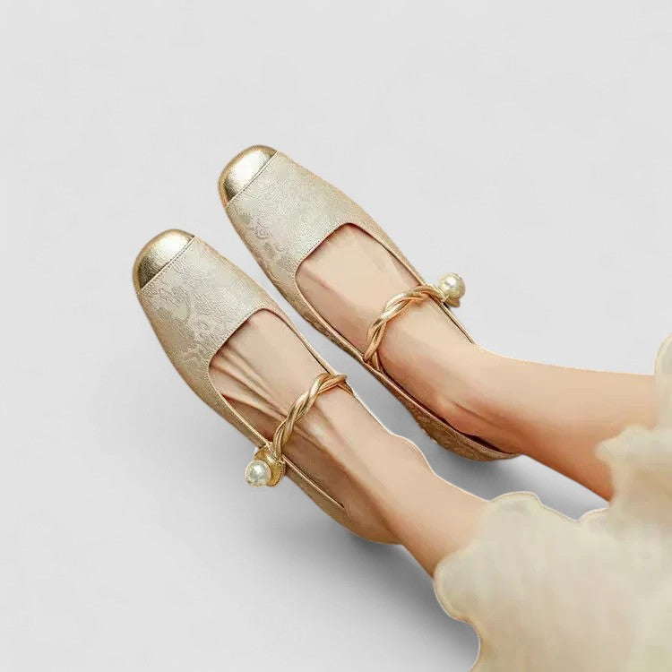 Nerissa | Women's Textured Square Toe Dress Shoe