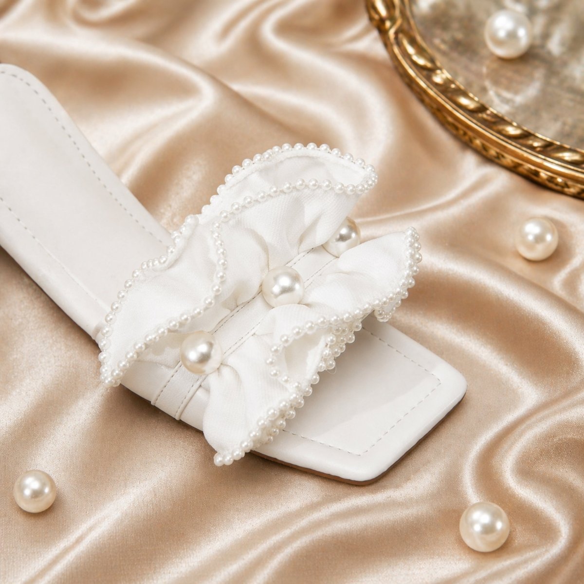 Brenda | Women's Ruched Smooth Slide
