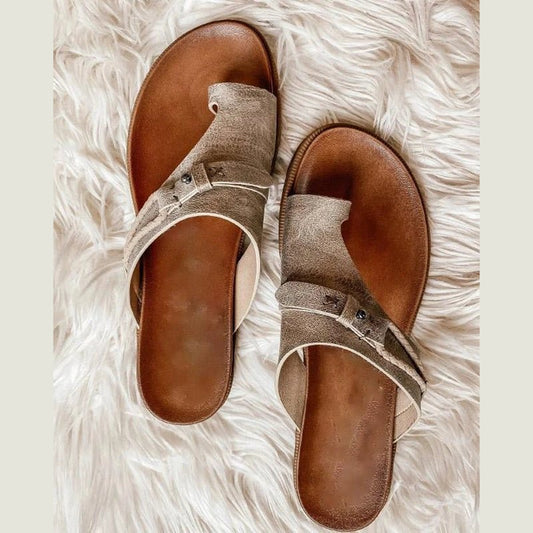 Oda | Women's Textured Open Toe Slide