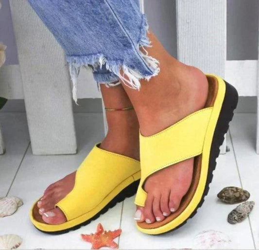 Renata | Women's Grooved Contoured Sandal