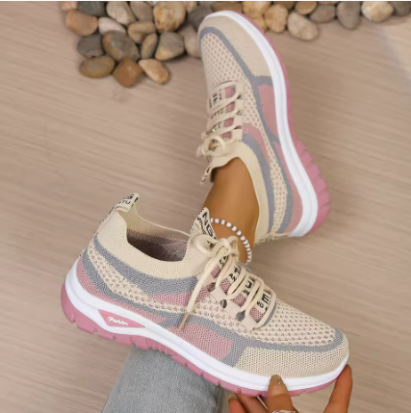 Claudia | Women's Contoured Sneaker